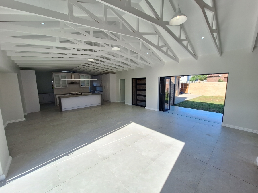 4 Bedroom Property for Sale in Noorsekloof Eastern Cape
